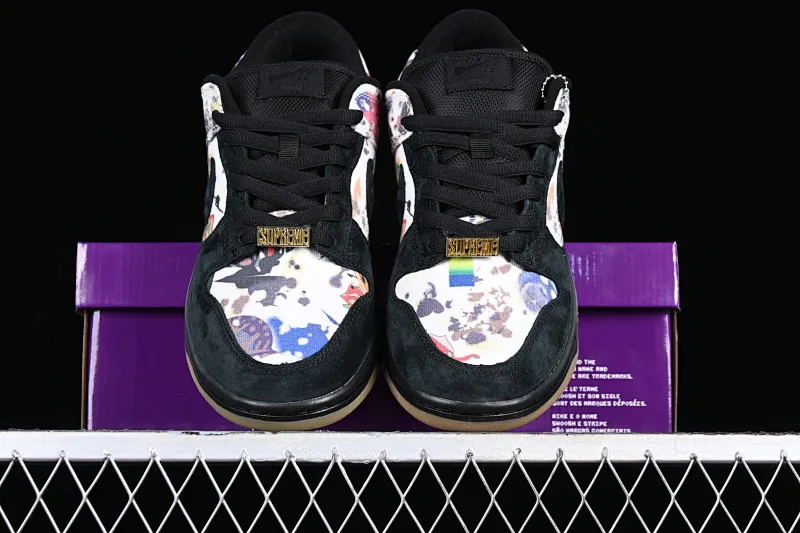 All Categories Nk SB Dunk Series Nk SB Dunk Low Low-top sneakers Supreme x Nk SB Dunk Low "Rammellzee" joint model SB low-top sports and leisure sneakers FD8778-001